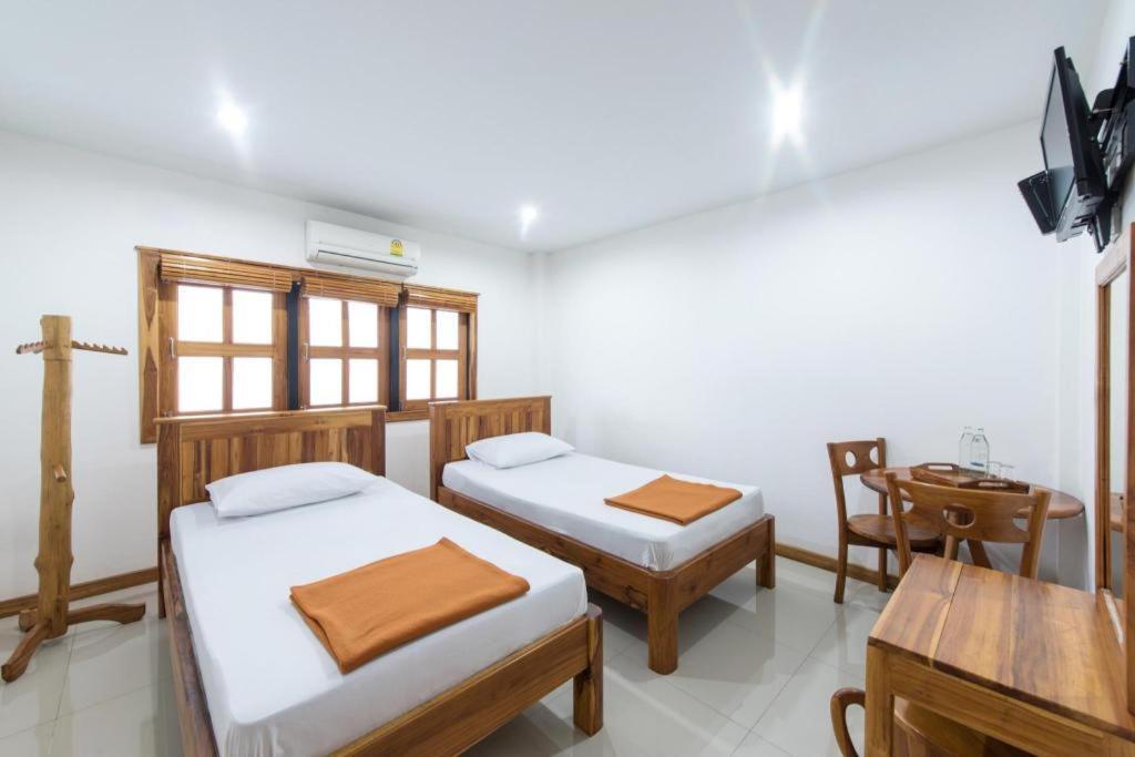 Thongphaphum Place Exterior foto