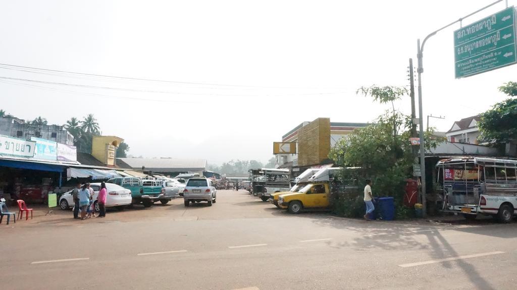 Thongphaphum Place Exterior foto